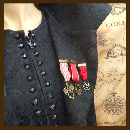 Broches et Médailles